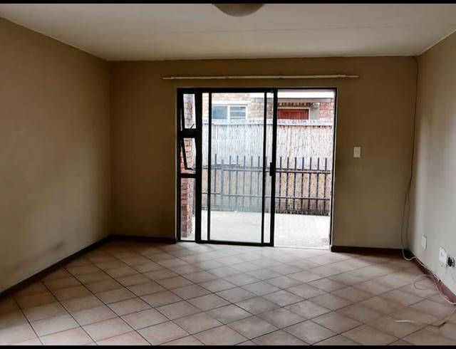 2 BEDROOM PROPERTY TO RENT IN NORTON'S HOME ESTATE